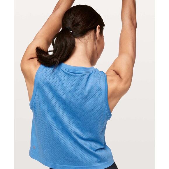 Lululemon Breeze By Muscle Crop Tank in Brisk Blue Sz 10 / 12 - Picture 5 of 8